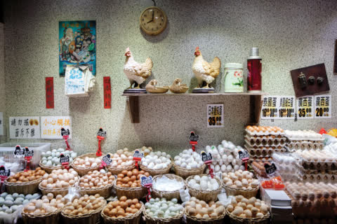 This stall in one of the Link REIT fresh makets sells 18 different kinds of yam in a rainbow-like display of colours. This stall in one of the Link REIT fresh makets sells 18 different kinds of yam in a rainbow-like display of colours.