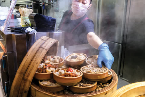 Link REIT enriches fresh markets with cooked food stalls. Link REIT enriches fresh markets with cooked food stalls.